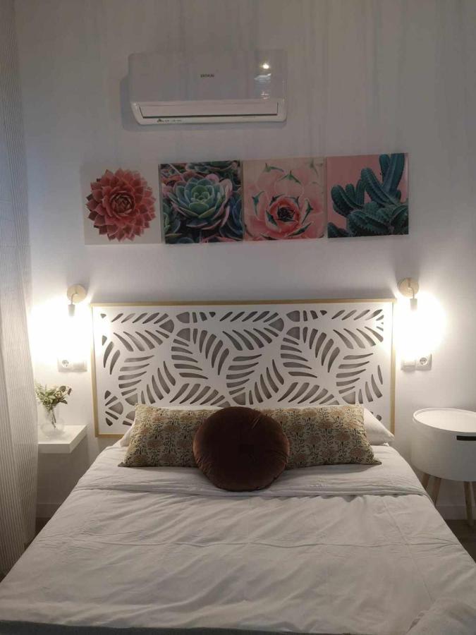 La Victoria Suites Malaga Exterior photo